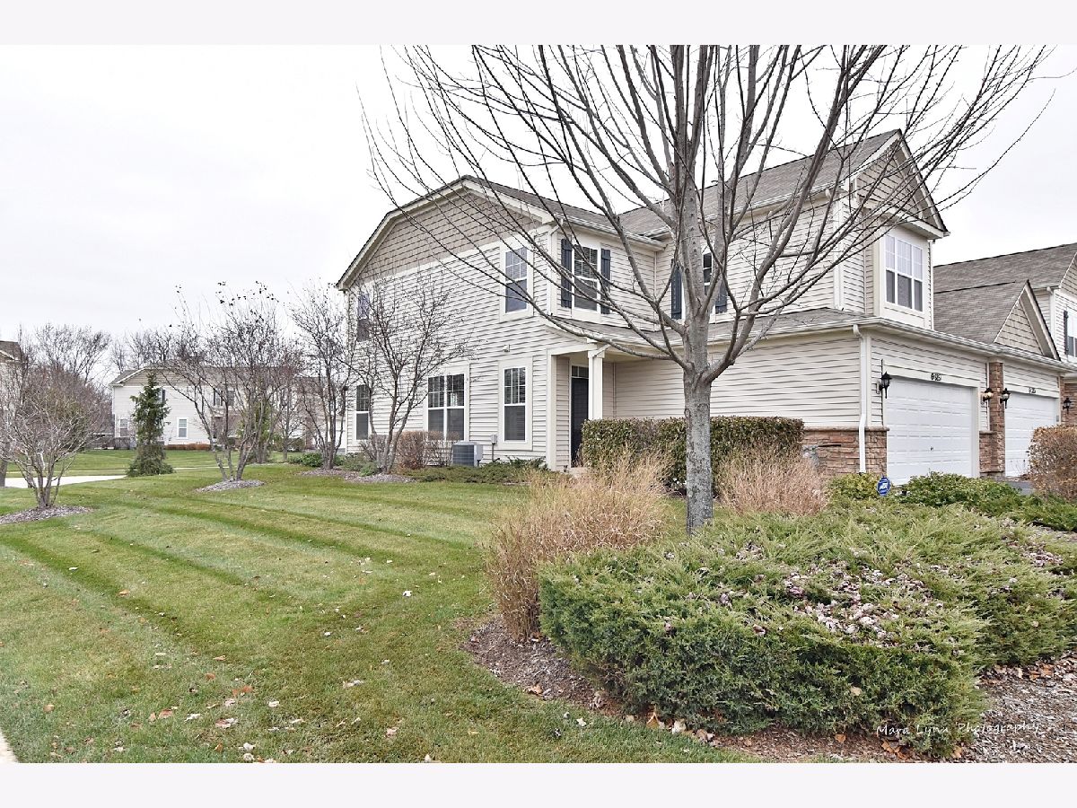 Townhomes & Homes Rented Whitmore Place St Charles Illinois, 6N385 Whitmore