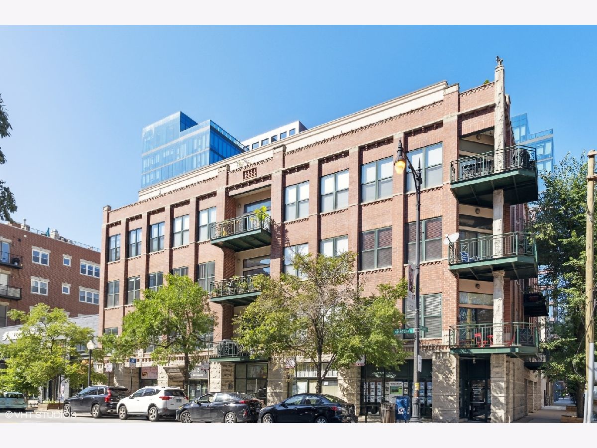 Condominiums Sold Madison Manor Chicago Illinois, 936 Madison