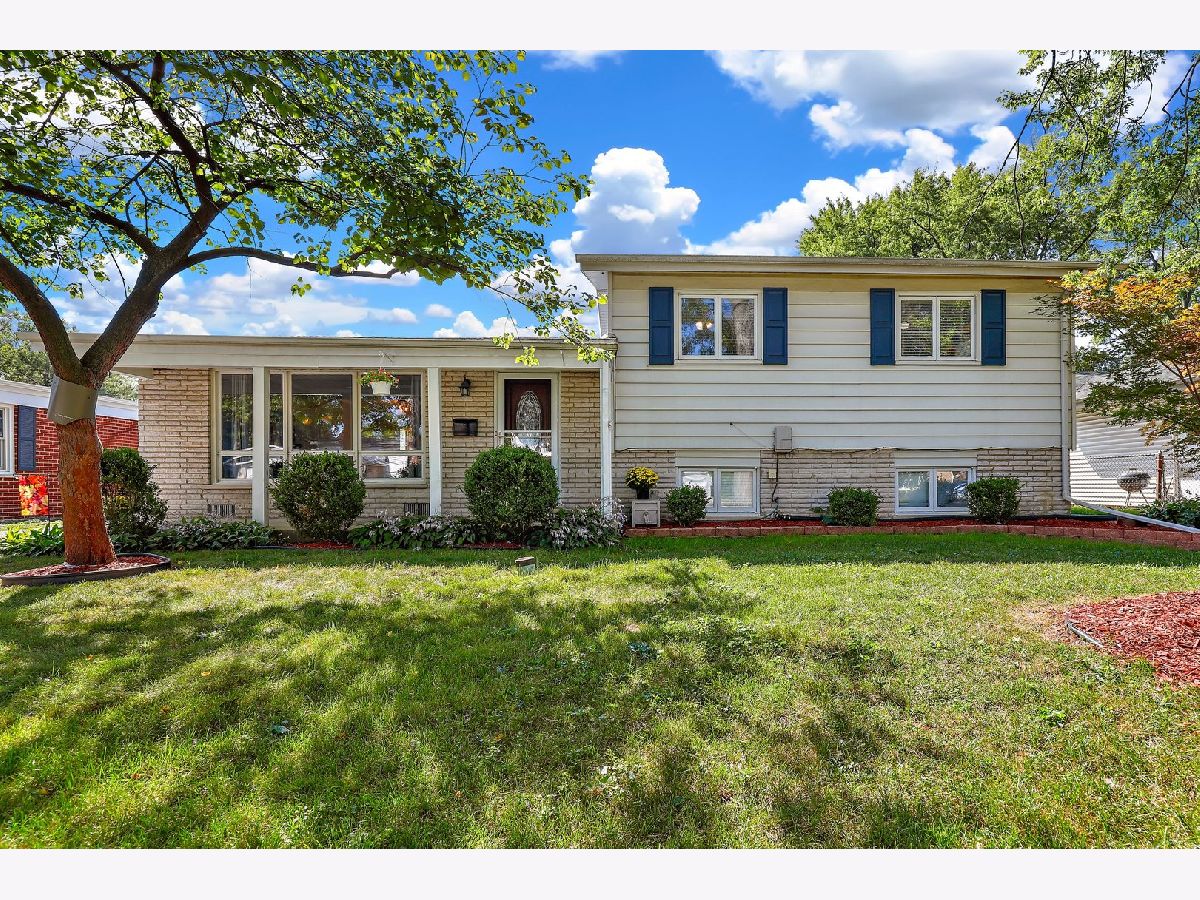 Condos & Townhomes & Homes Sold Flosswood Homewood Illinois, 2341 Clyde