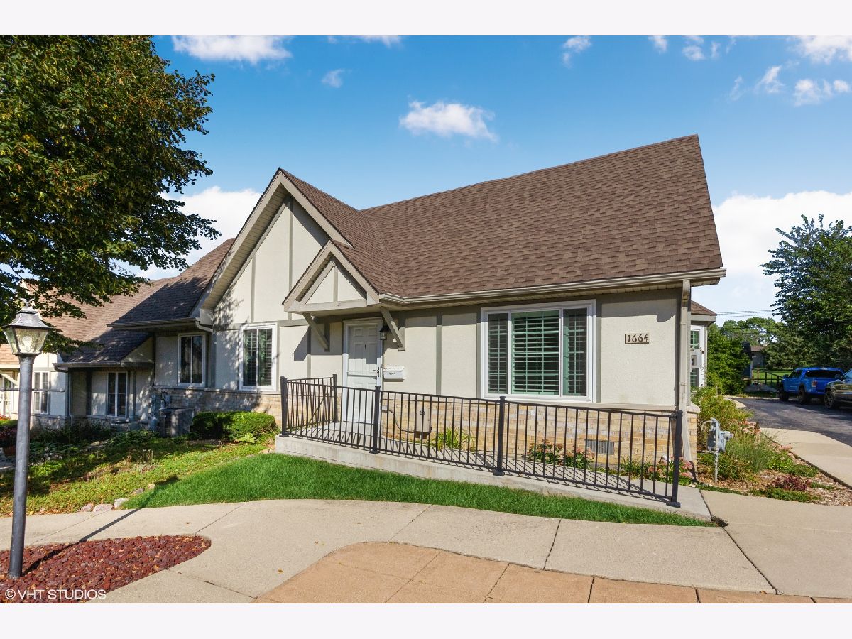 Townhomes Sold Willow Falls Crest Hill Illinois, 1664 Willow Circle