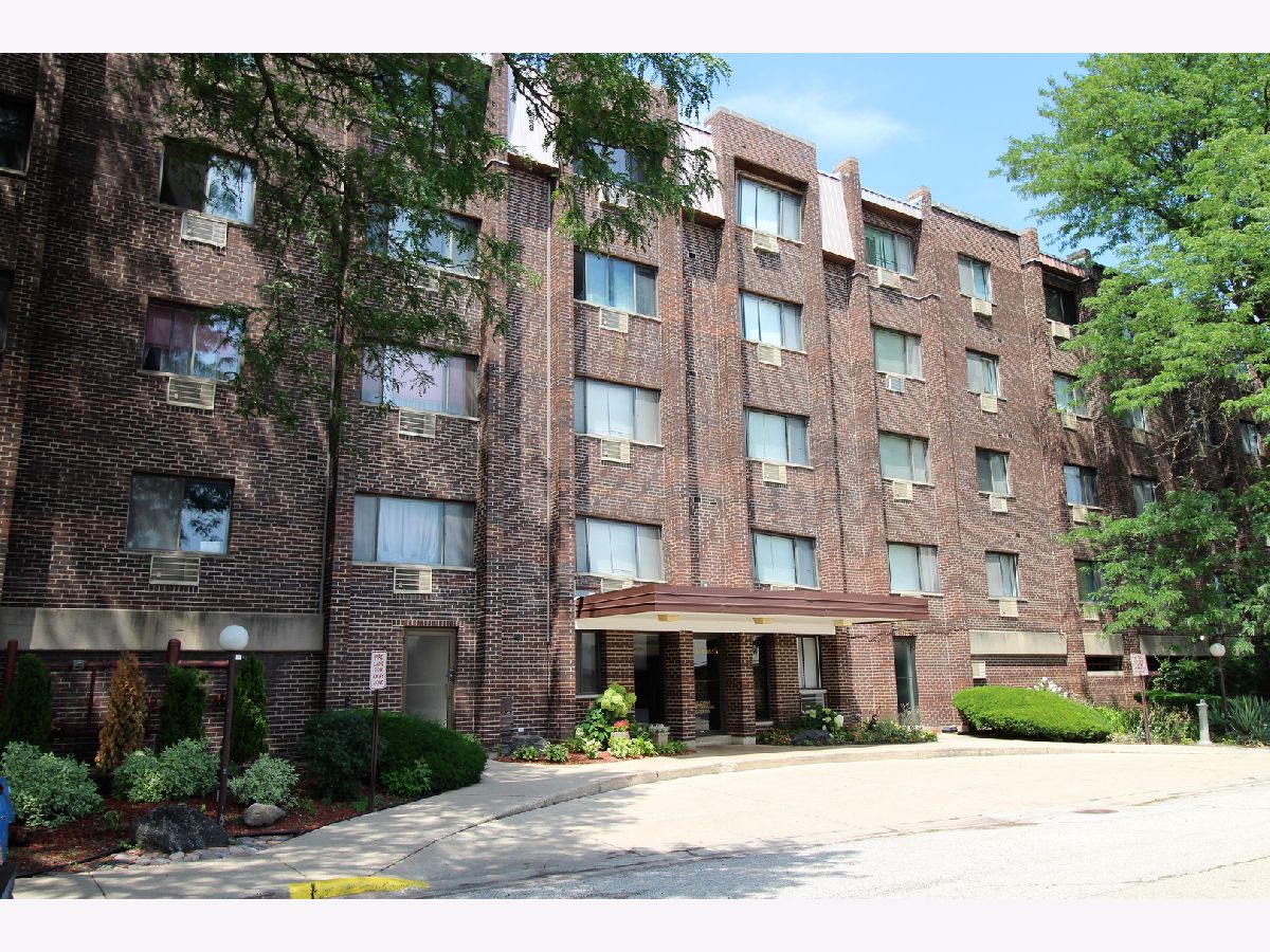 Condominiums Sold Pueblo Commons Chicago Illinois, 4624 Commons