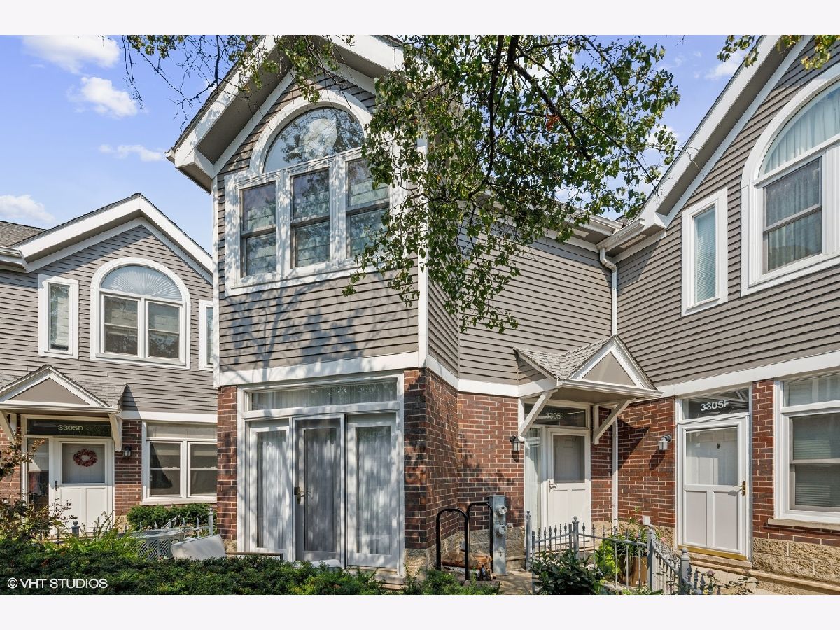 Townhomes Sold Hawthorne Court Chicago Illinois, 3305 Racine