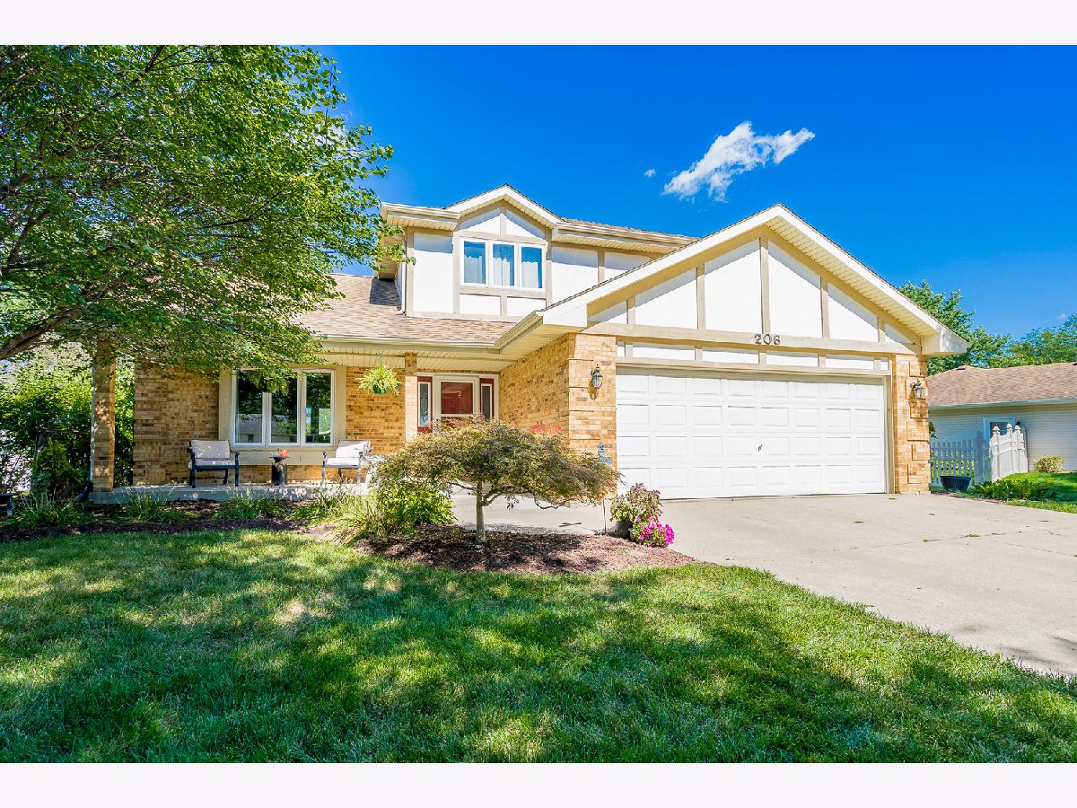 Homes Sold Century East Manhattan Illinois, 206 Julianne