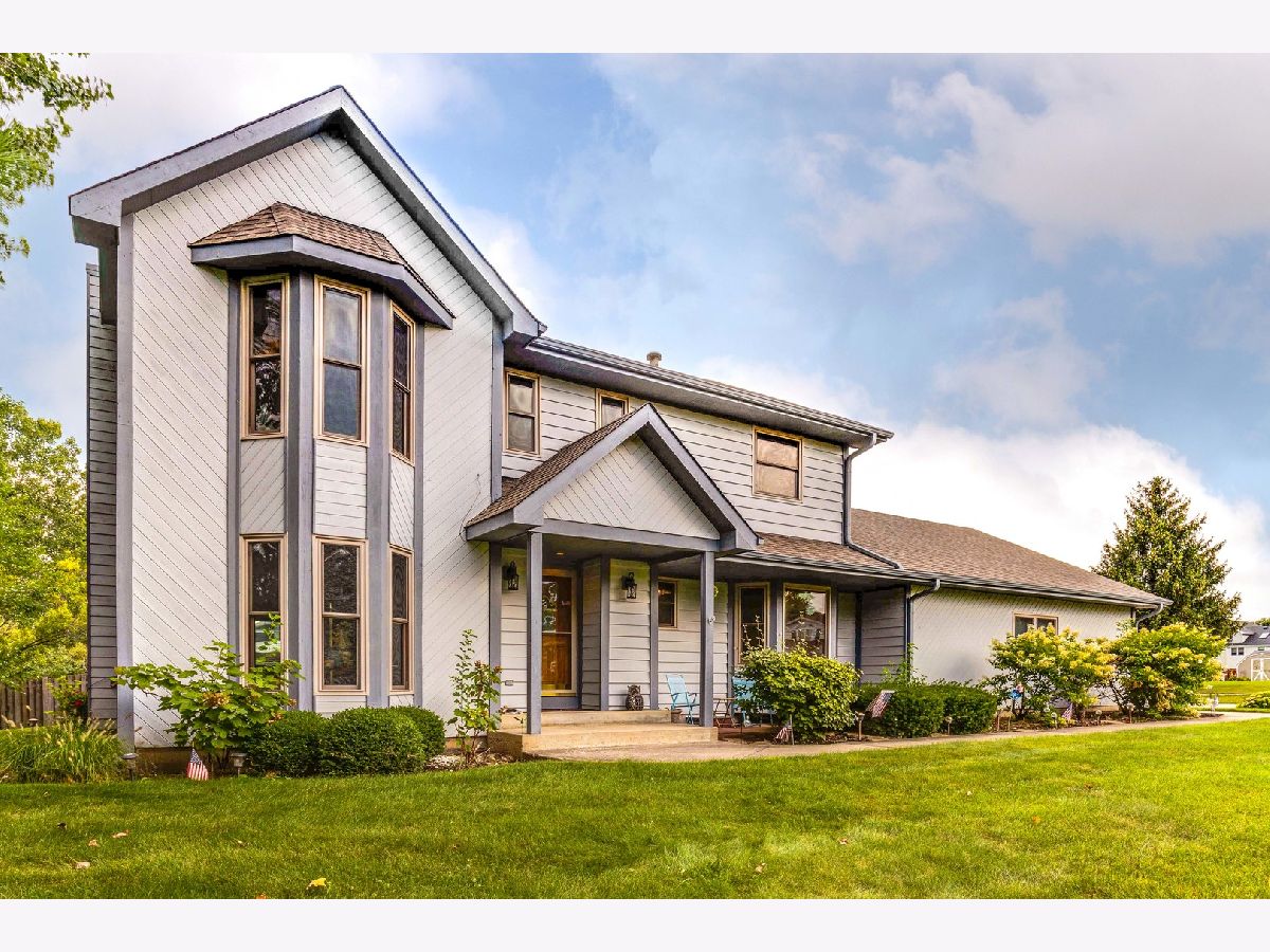 Homes Sold The Meadows Lake Zurich Illinois, 221 Foxfire