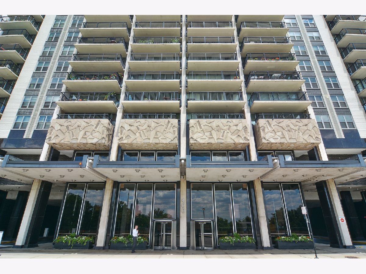 Condominiums Rented Outer Drive East Chicago Illinois, 400 Randolph