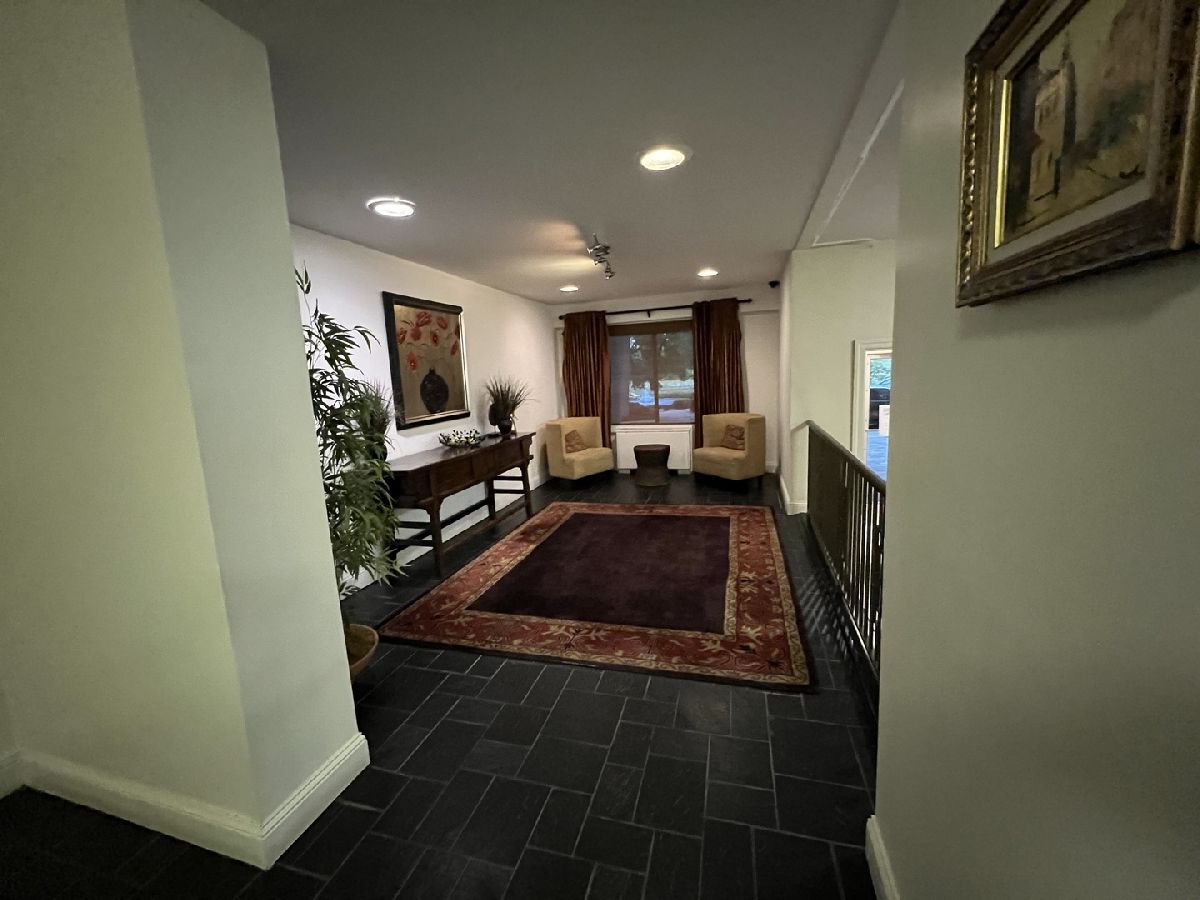 7033 Kedzie Avenue, Chicago, Illinois 60645 MLS 11636359 WinterCohen