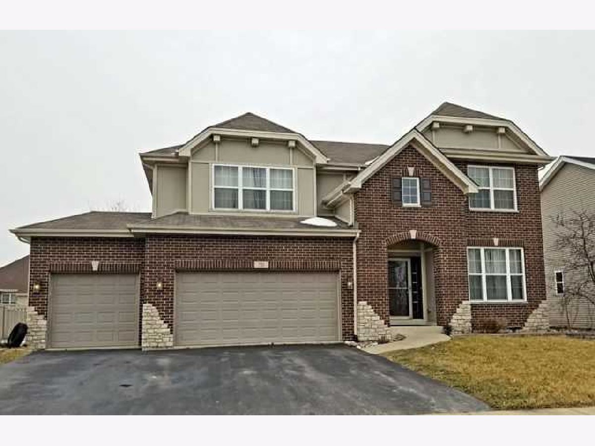 Homes Rented Misty Ridge Romeoville Illinois, 725 Sleepy Hollow