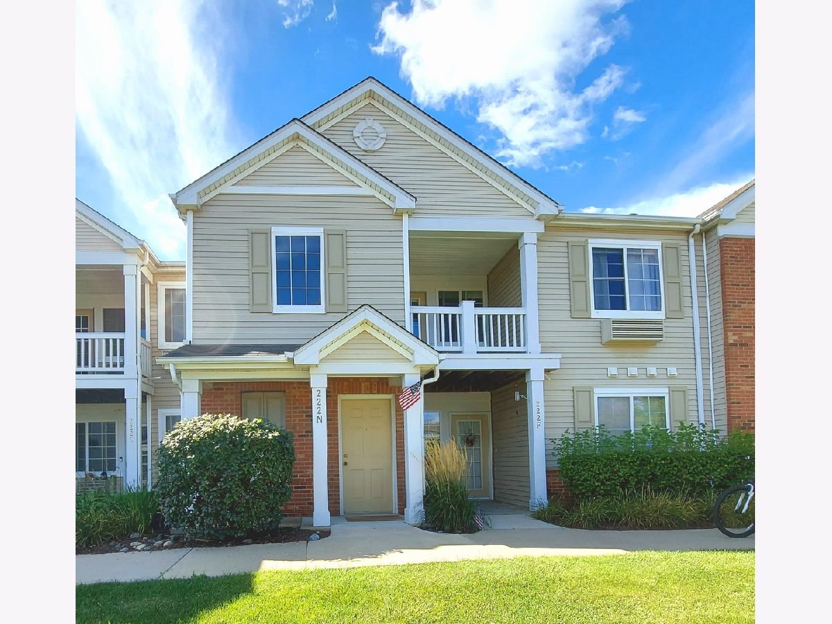 Bristol Bay Yorkville IL, Condos & Townhomes & Homes For Sale & For