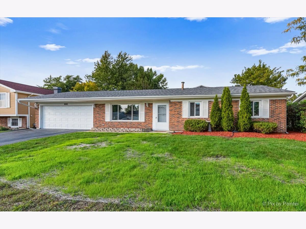 Homes & Condos & Townhomes Sold Arbors Hanover Park Illinois, 1600 Spinnaker