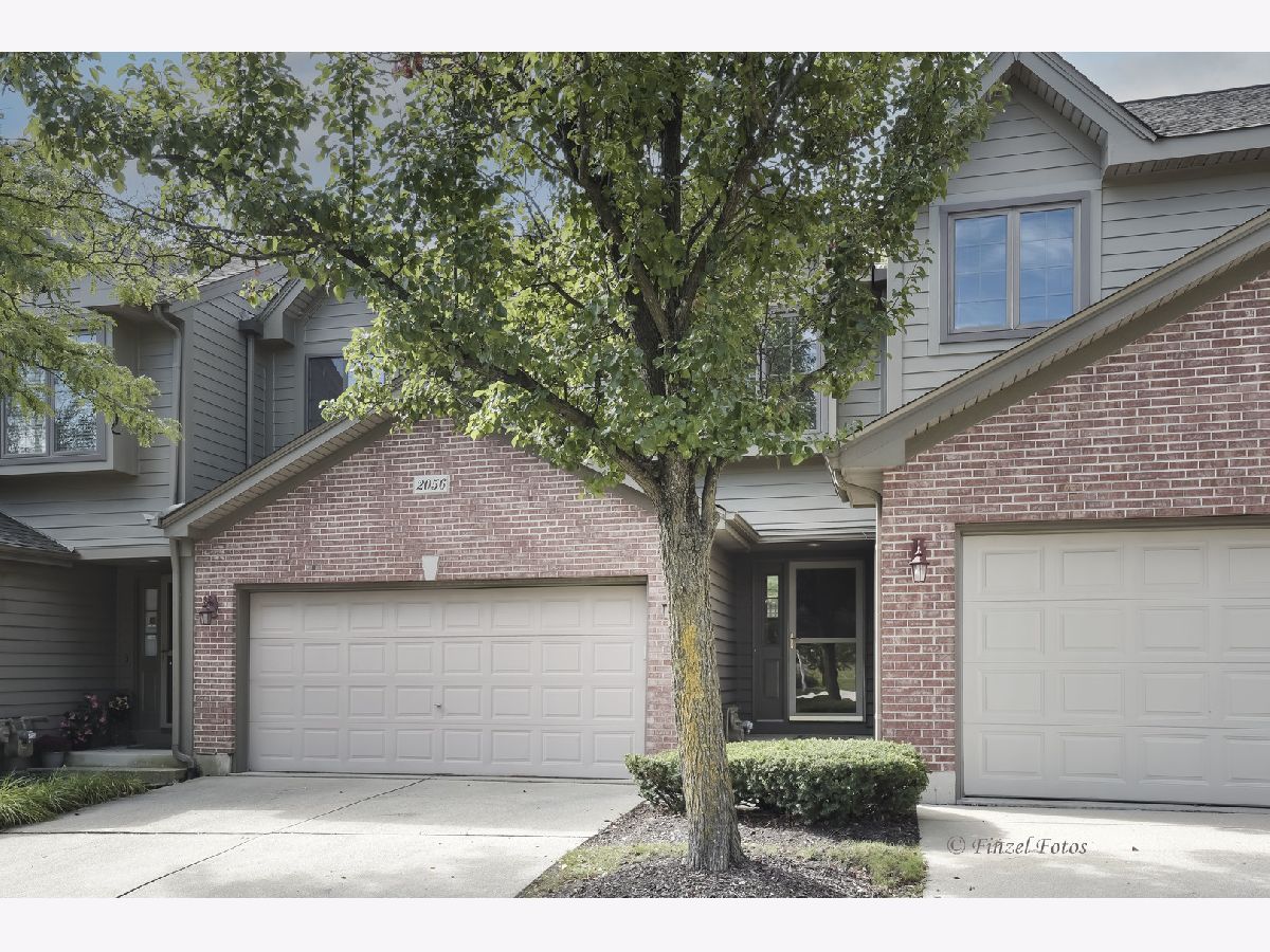 Townhomes Sold Wynstone Of Century Oaks Elgin Illinois, 2056 Jeffrey