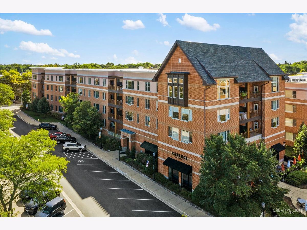 Condominiums Sold Acadia On The Green Downers Grove Illinois, 935 Burlington
