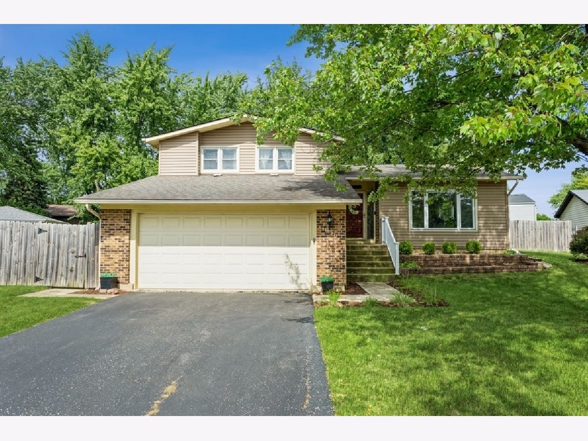 Homes Sold Falconridge Bolingbrook Illinois, 1036 Piccadilly