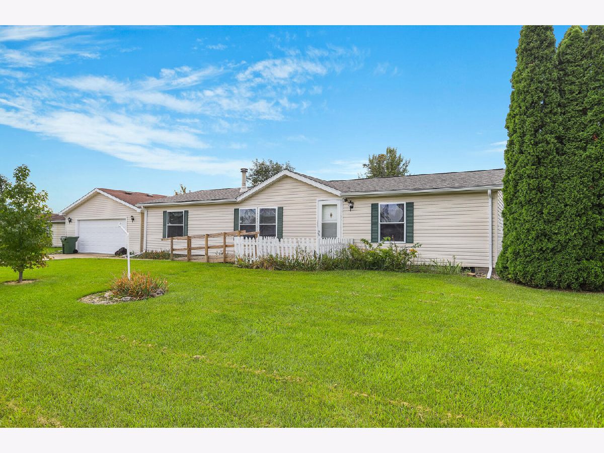 Homes Sold Rolling Hills Est Mahomet Illinois, 2403 Robin