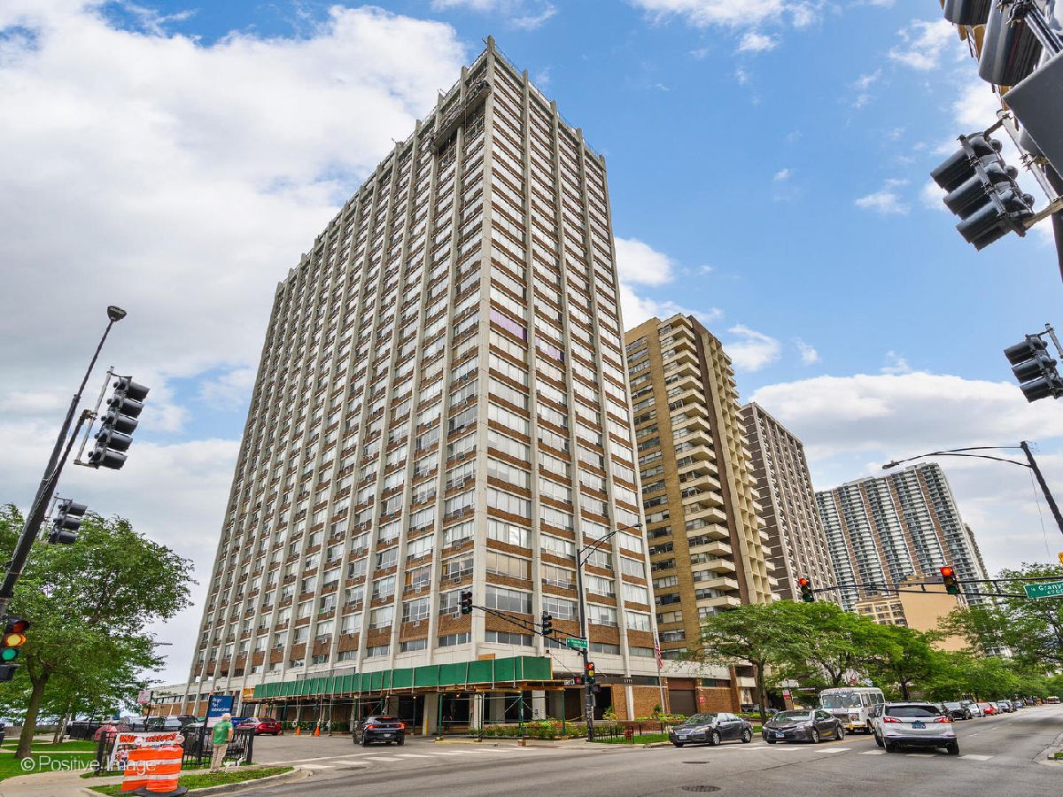 Condominiums Sold Granville Beach Chicago Illinois, 6171 Sheridan