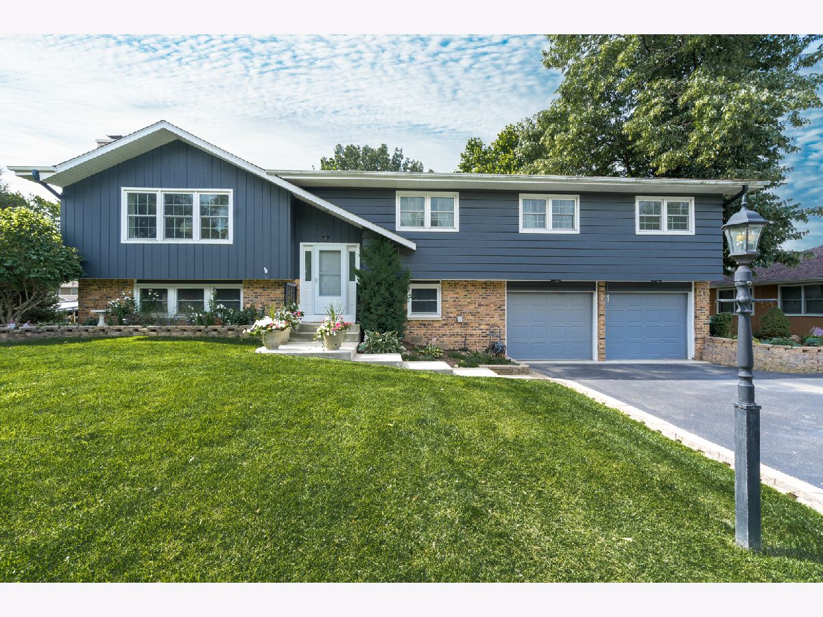 Homes Sold Konen Aurora Illinois, 725 Audrey
