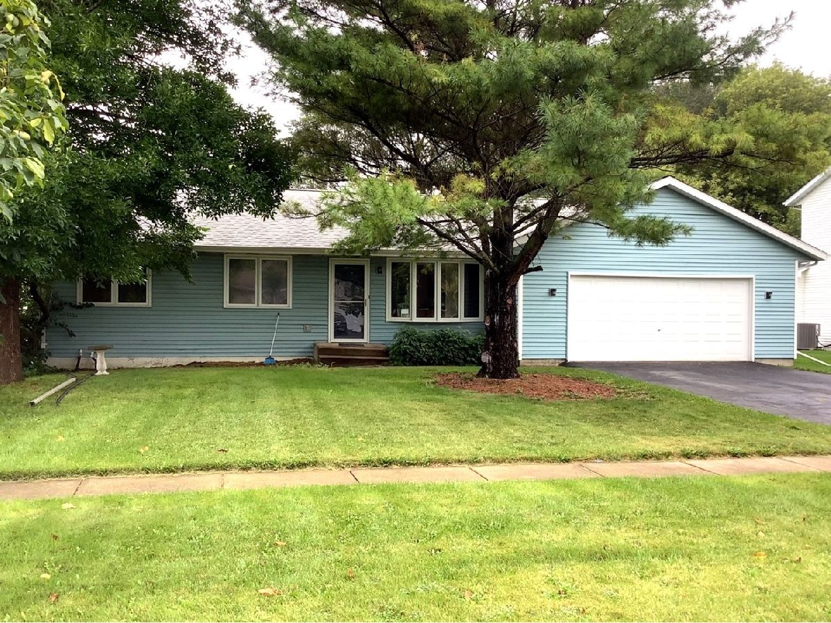  Rented Cortland Illinois, 185 Dogwood