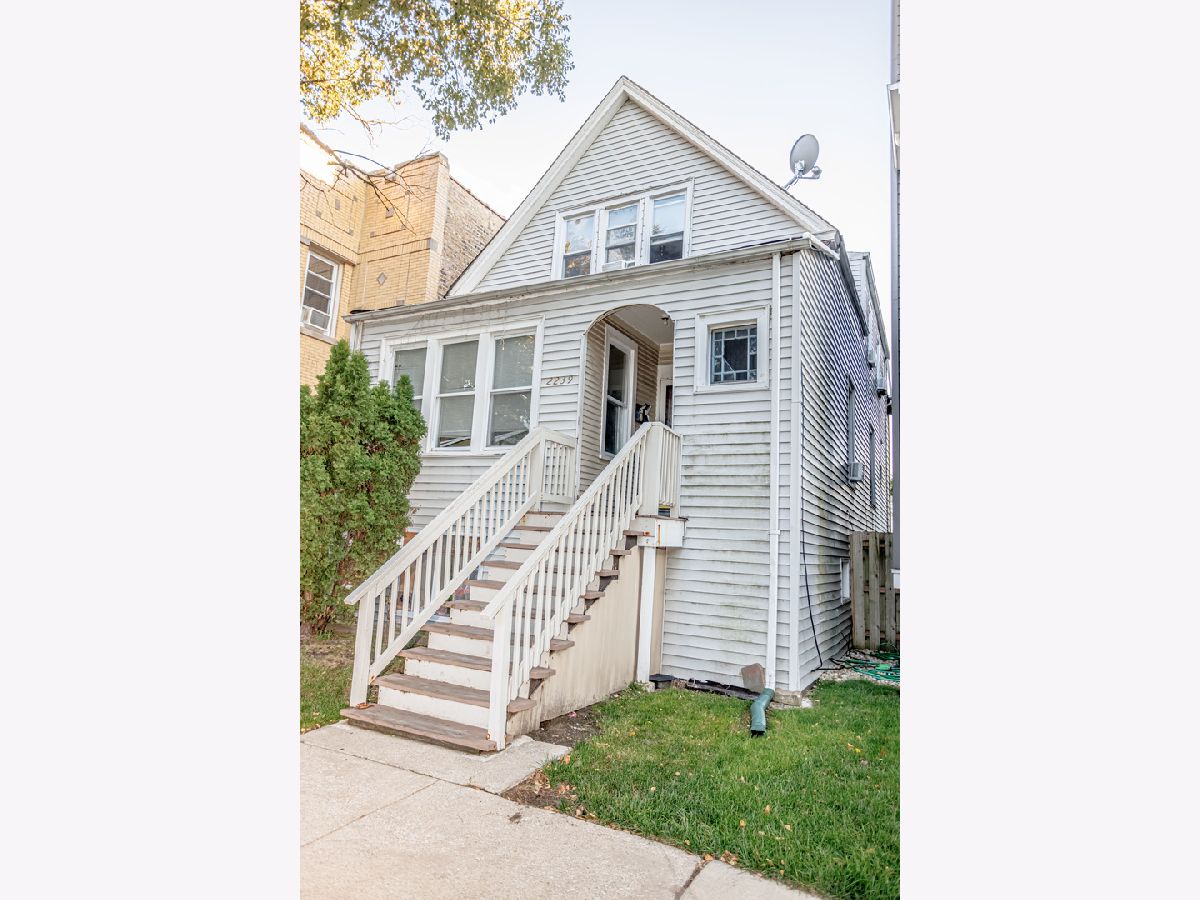 Homes & Condos & Townhomes For Sale Bowmanville Chicago Illinois, 2239 Berwyn Avenue