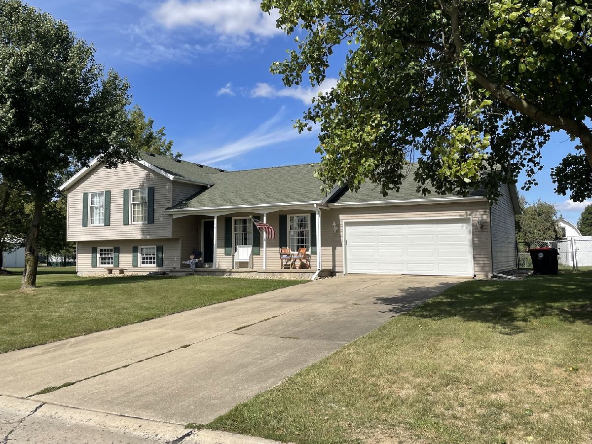 Homes Sold Briarwood Danvers Illinois, 16 Briarwood