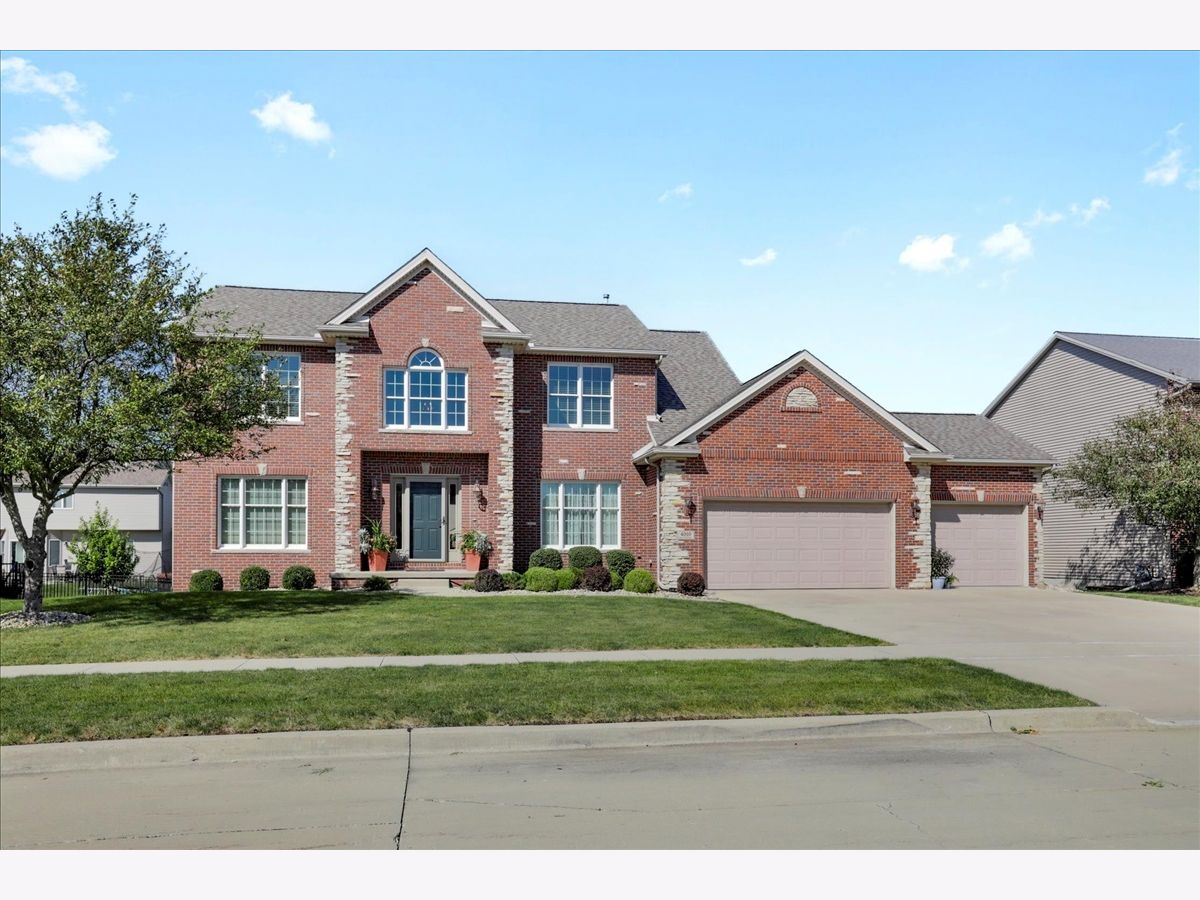Homes & Condos & Townhomes Sold Eagle View Bloomington Illinois, 4010 Rockledge