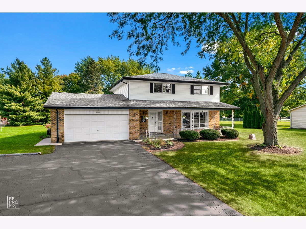 Homes Sold Willowbrook Bristol Illinois, 42 Larkspur