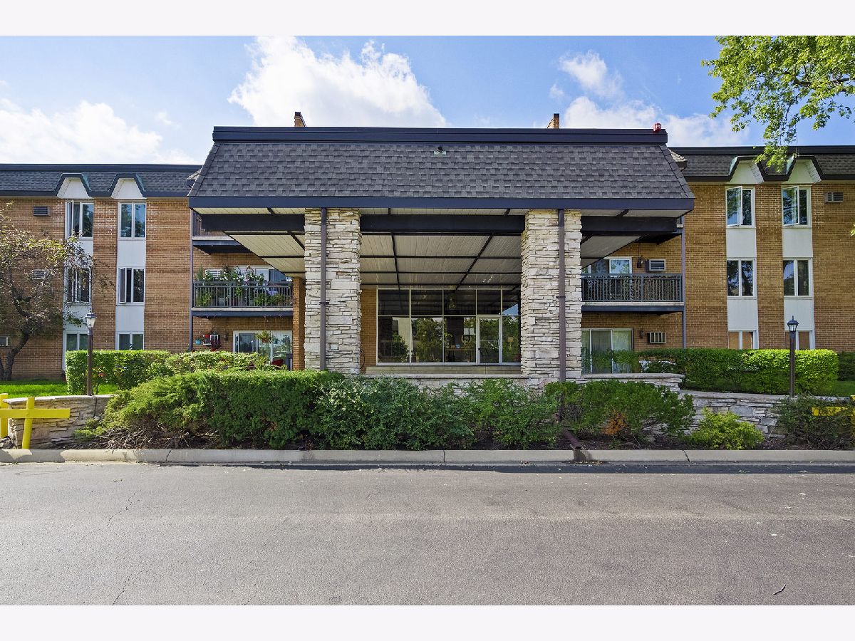 Westbrook West Downers Grove IL, Condominiums For Sale & For Rent