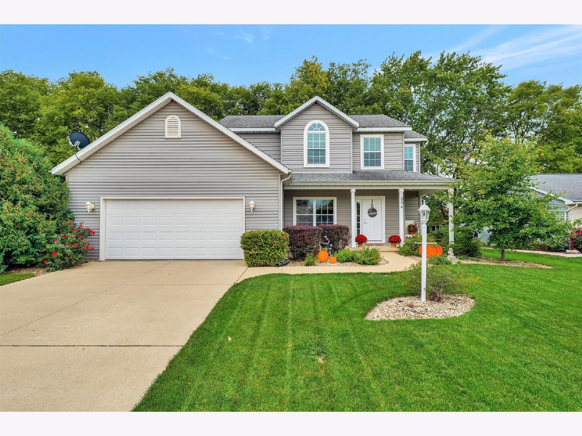 Homes & Condos & Townhomes Sold Ridgepointe Monticello Illinois, 504 Crestview