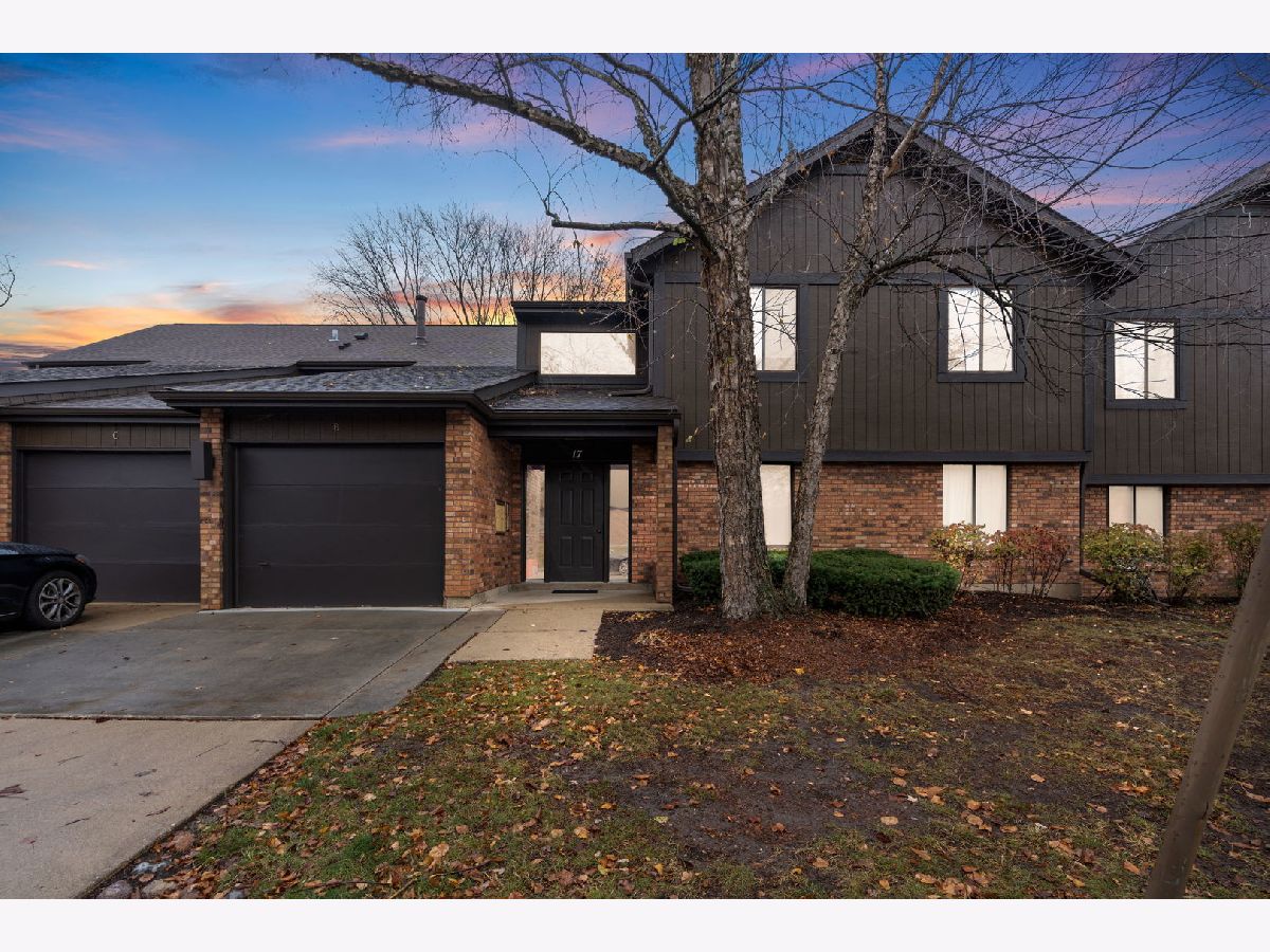 Condominiums Sold Manor Homes Of Century Oaks Elgin Illinois, 17 Creekside