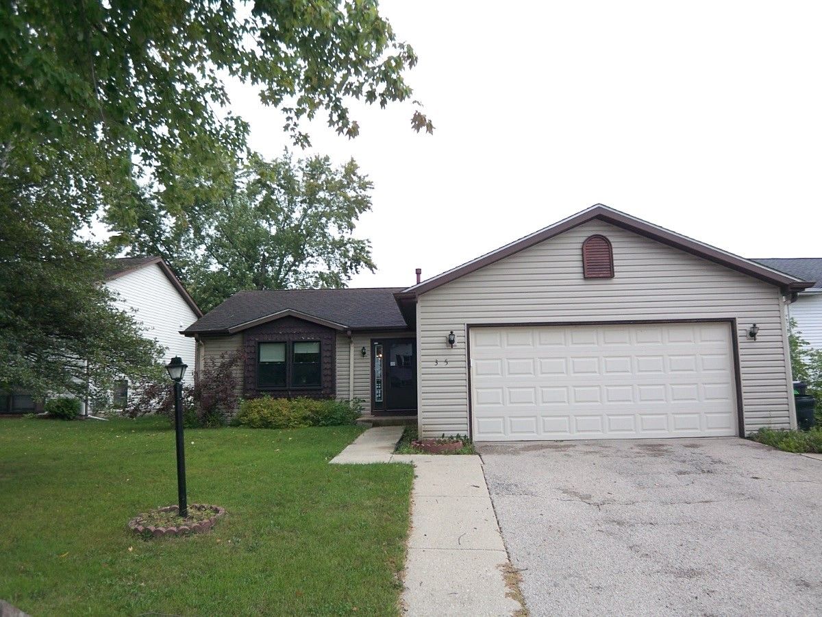 Homes Rented Autumn Chase Streamwood Illinois, 35 Evergreen
