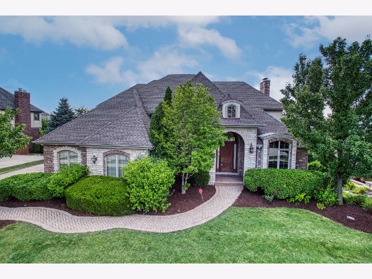 Homes & Condos & Townhomes Rented Briarcliffe Estates Lemont Illinois, 12504 Thornberry