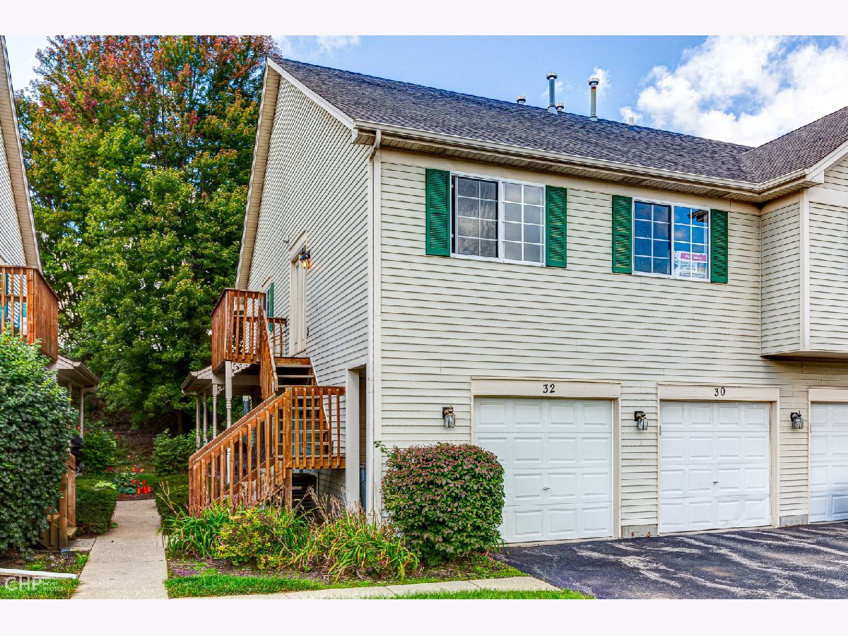 Townhomes Sold Village Creek Lake In The Hills Illinois, 32 Pheasant