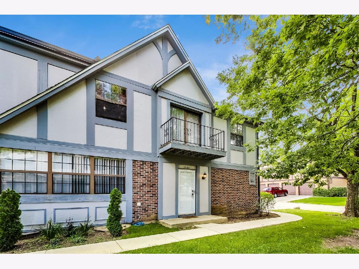 Townhomes & Condos Sold Inverrary West Palatine Illinois, 1284 Inverrary