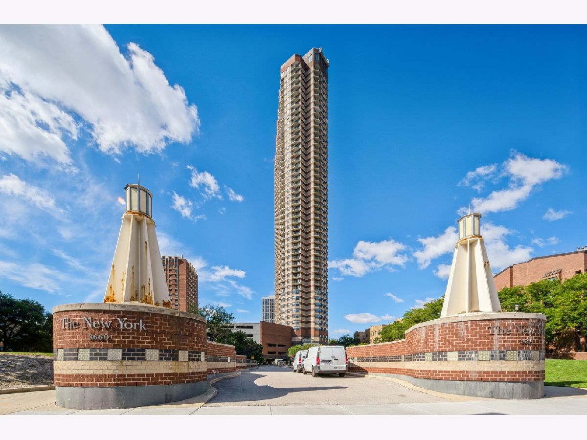 Condominiums Sold New York Chicago Illinois, 3660 Lake Shore