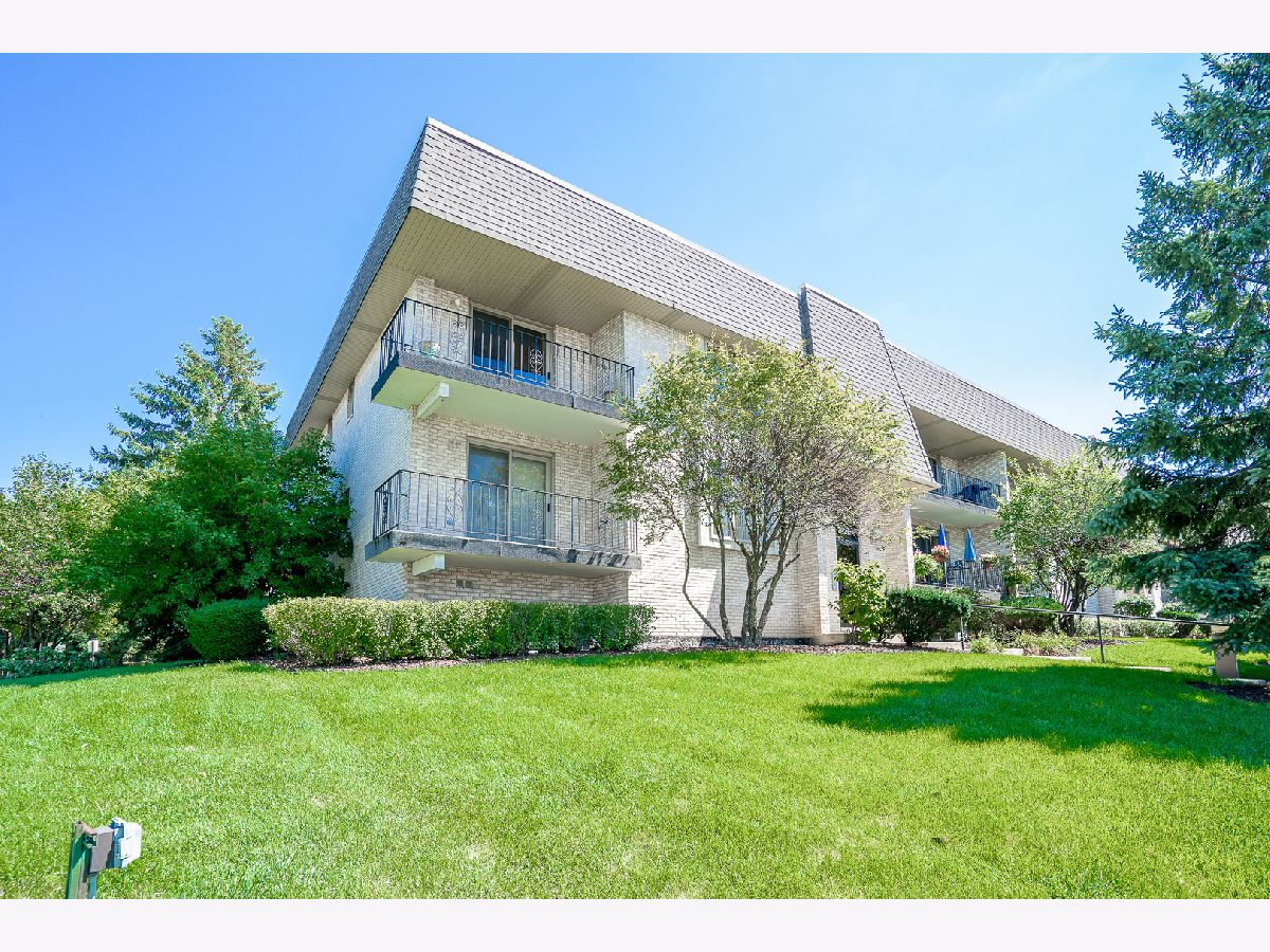 Condos & Townhomes & Homes Sold Golfview Estates Orland Park Illinois, 7921 157th