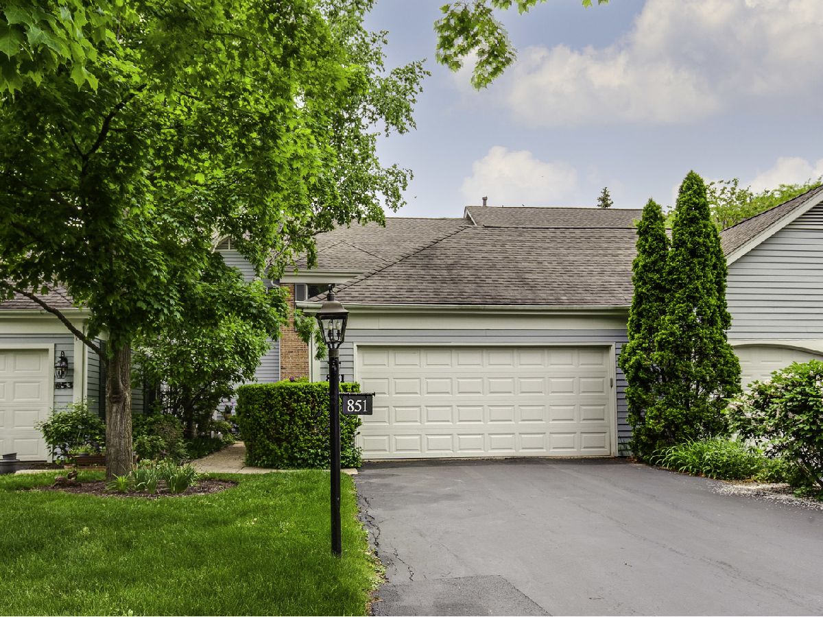 Townhomes Sold Sutton Place Lincolnshire Illinois, 851 Sutton
