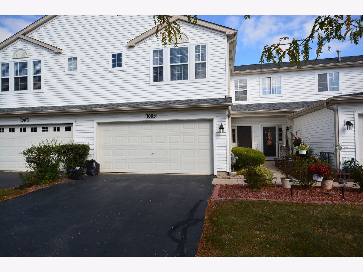 Homes & Townhomes & Condos Rented Clearwater Springs Plainfield Illinois, 7005 Clearwater