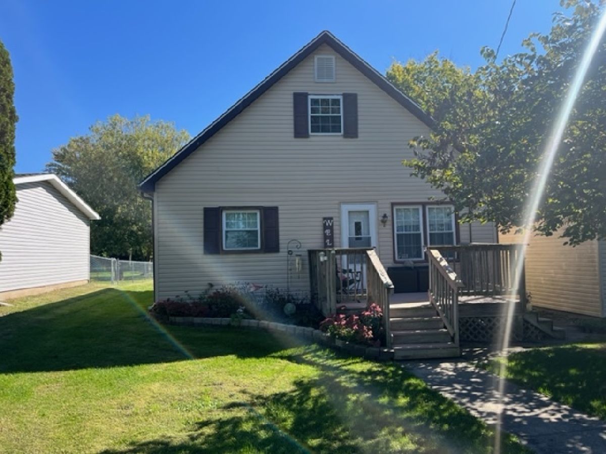  Sold Seatonville Illinois, 403 Center