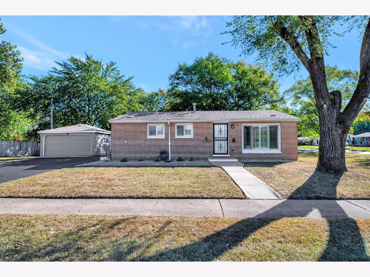 Homes Sold Canterbury Gardens Markham Illinois, 2758 Oxford