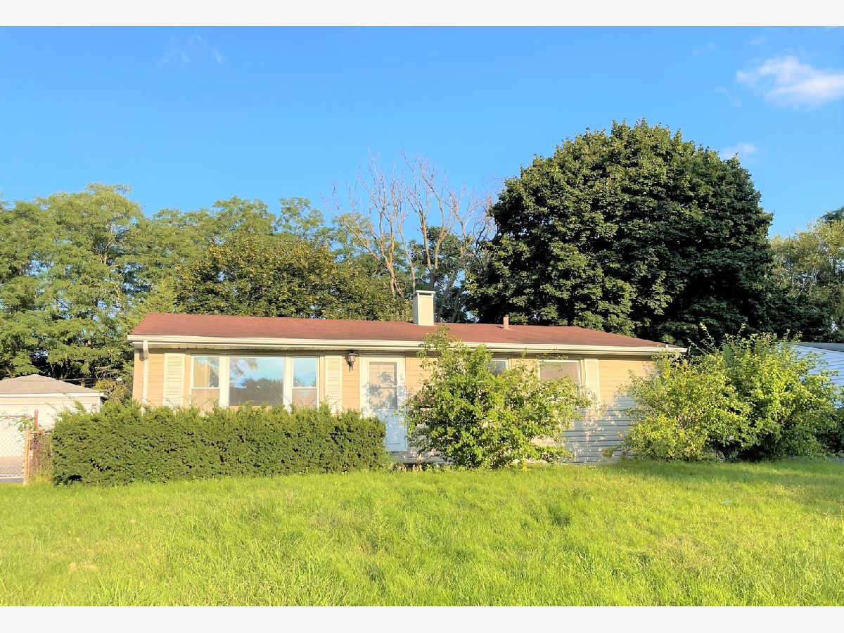 Homes Rented Meadowdale Carpentersville Illinois, 17 Alameda