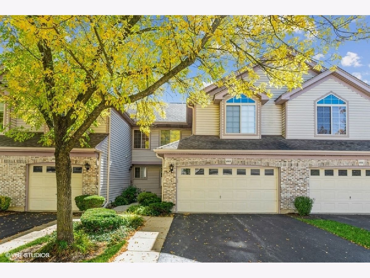 Townhomes Rented Wellington Park Palatine Illinois, 1503 Saint Marks