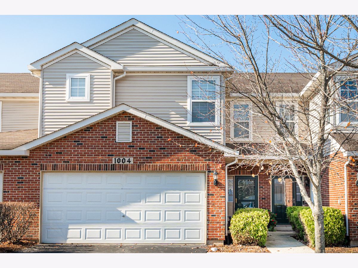 Homes & Townhomes & Condos Sold Gleneagle Trail Matteson Illinois, 1004 Berry Path