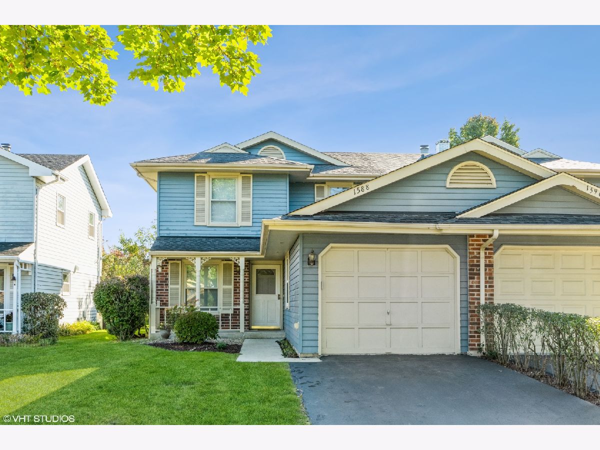 Townhomes Sold Waterfront Estates Naperville Illinois, 1588 Lighthouse