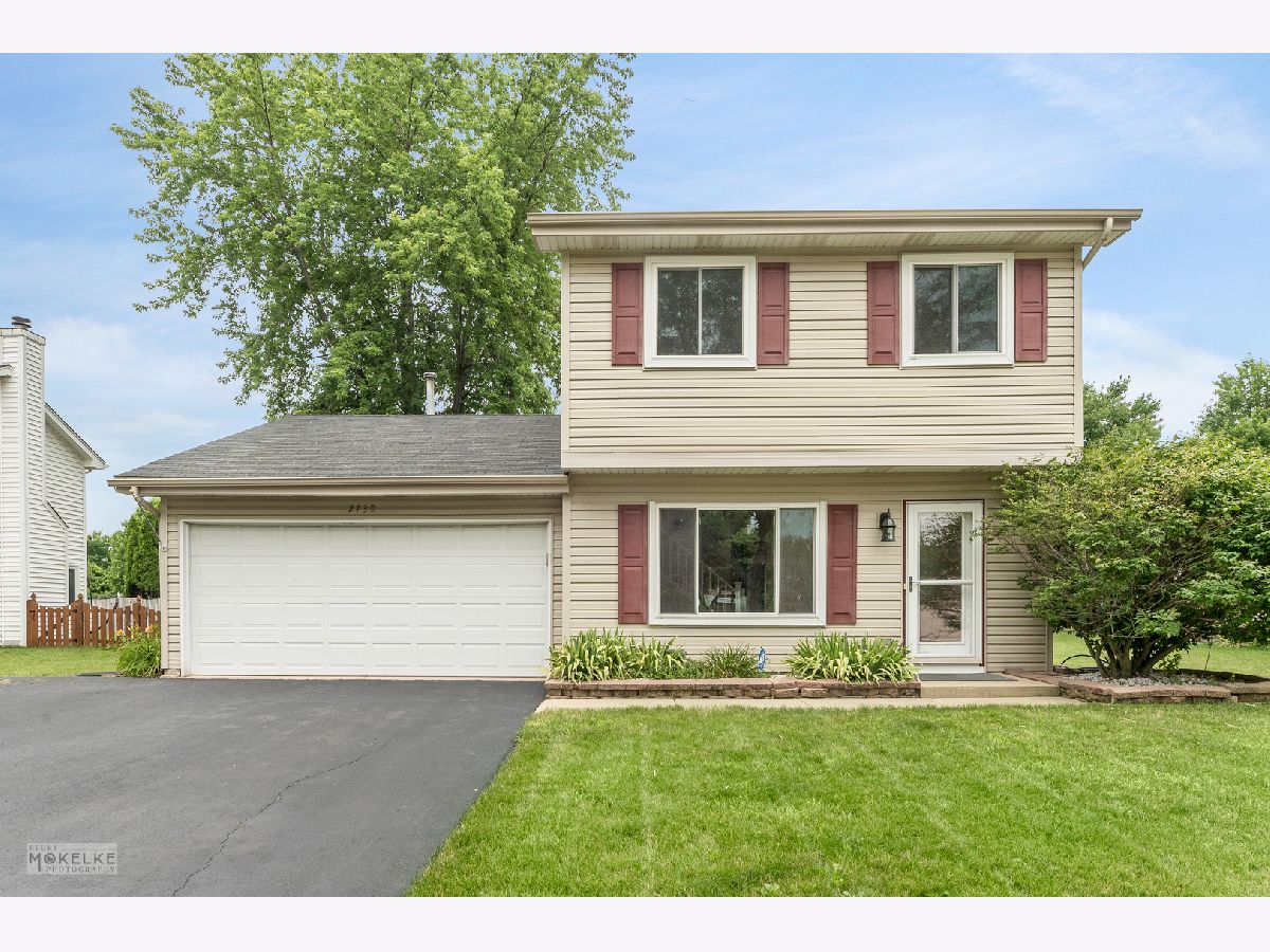Homes & Condos & Townhomes Sold Colony Lakes Aurora Illinois, 2730 Dorothy