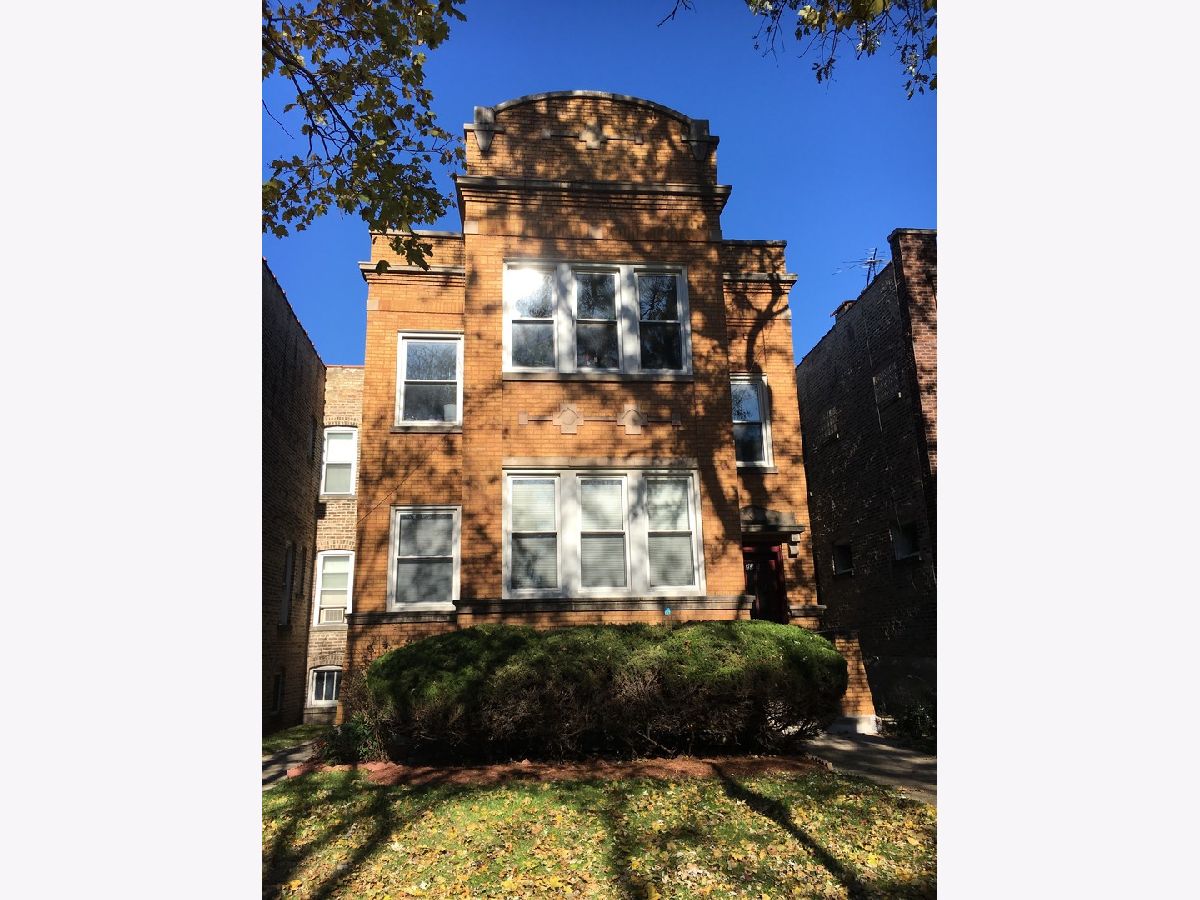 Condos & Townhomes & Homes Rented Rogers Park Chicago Illinois, 1236 Arthur