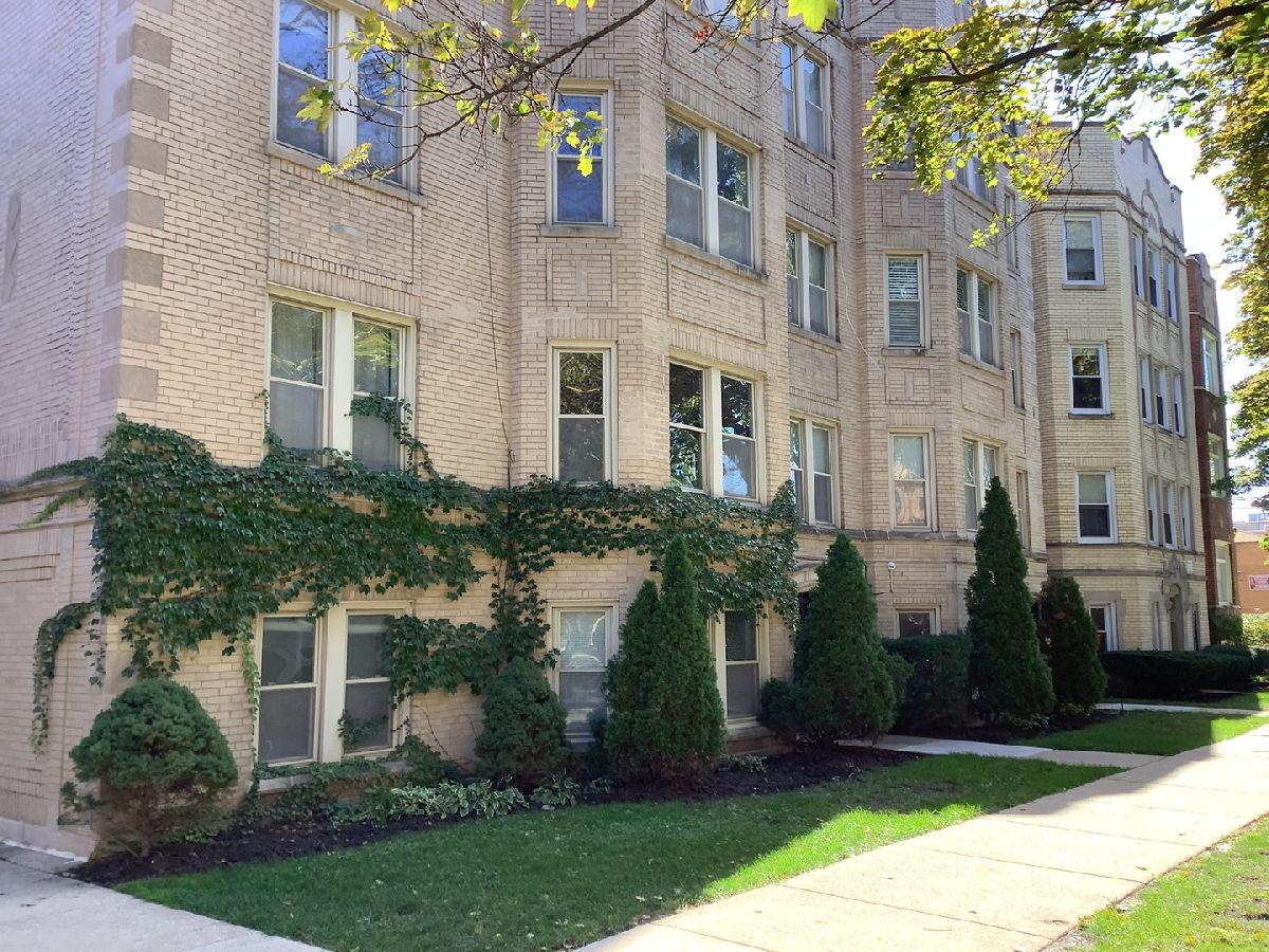 Condominiums Sold Hollywood Park Condos Chicago Illinois, 5621 Spaulding