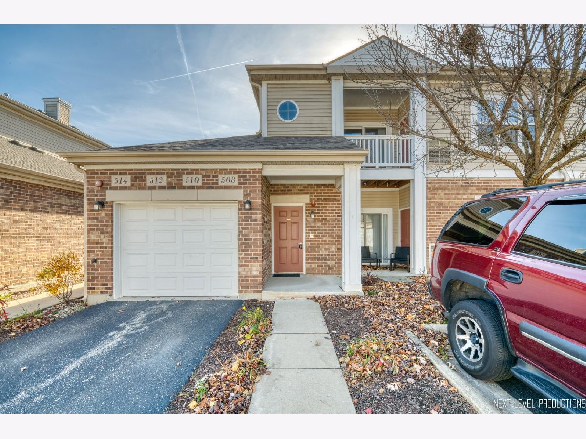 Condos & Townhomes Sold Pine Ridge Club Oswego Illinois, 508 Pineridge