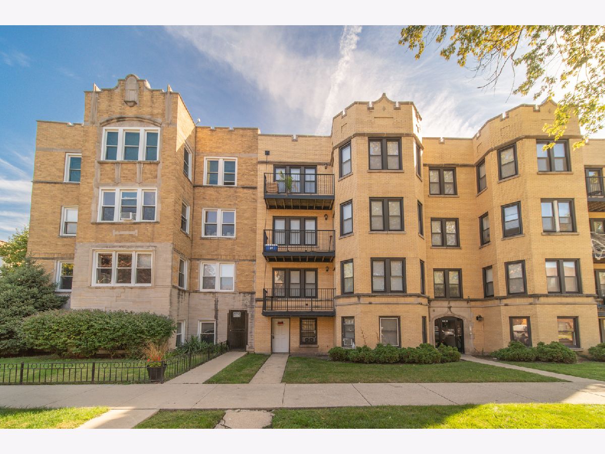 Condos & Townhomes Sold Mozart Manor Condominiums Chicago Illinois, 6513 Mozart