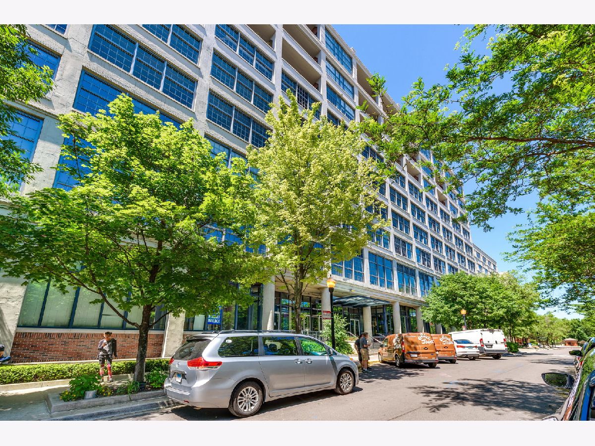 Condominiums Rented Domain Lofts Chicago Illinois, 900 Kingsbury
