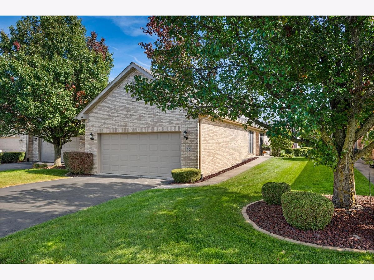 Townhomes & Homes Sold Odyssey Country Club Tinley Park Illinois, 45 Corinth