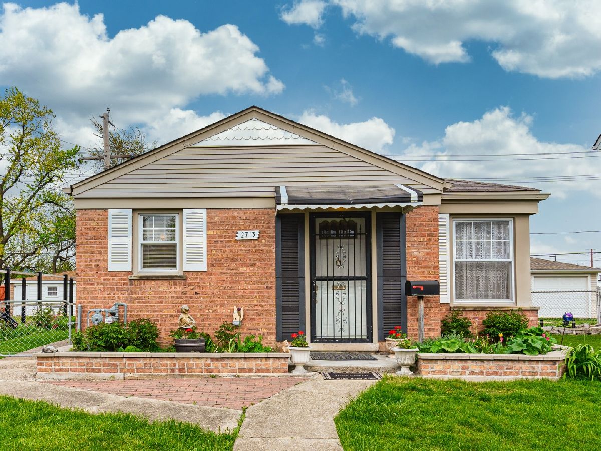 Homes Sold Reuter Franklin Park Illinois, 2713 Leona