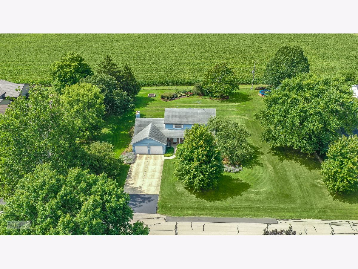 Homes Sold Willowbrook Bristol Illinois, 21 Larkspur